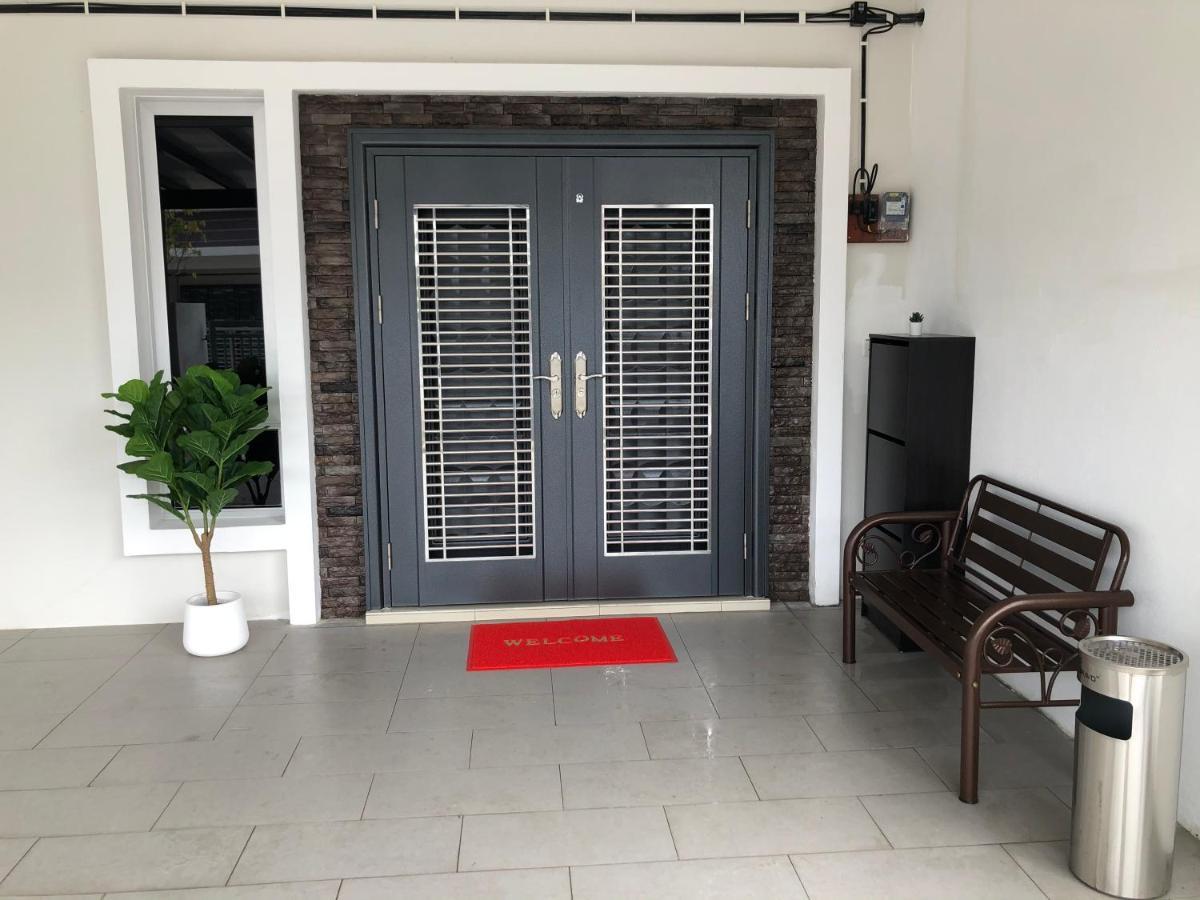 Casastayz Keluang Exterior foto